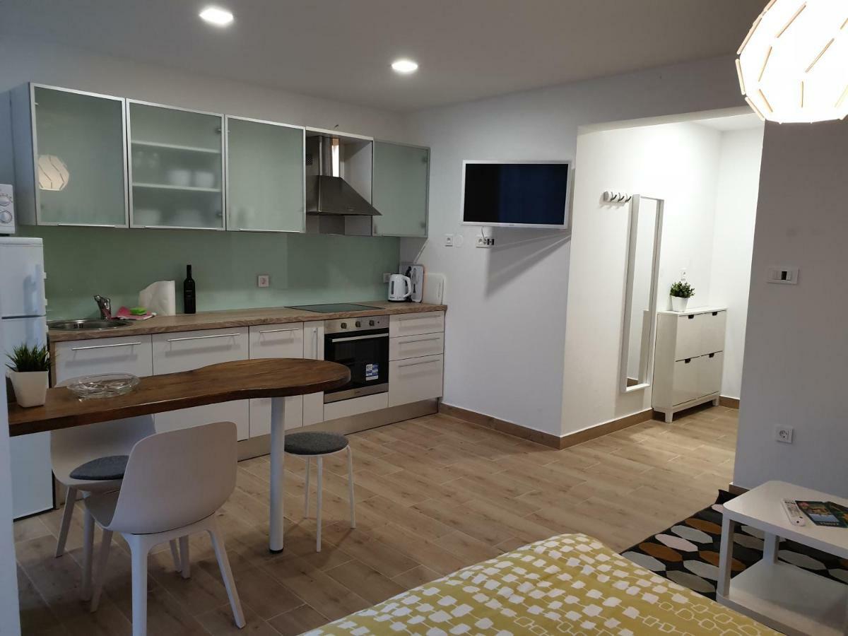 Apartments Ziher Загреб Екстер'єр фото